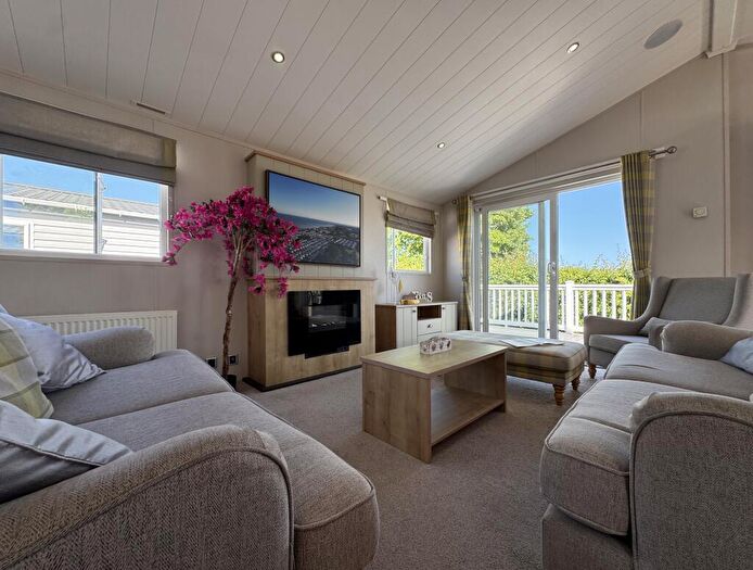 2 Bedroom Lodge For Sale In Two Bed Willerby Everleigh Lodge, Pevensey Bay Holiday Park, Pevensey Bay, Eastbourne, East Sussex, BN24
