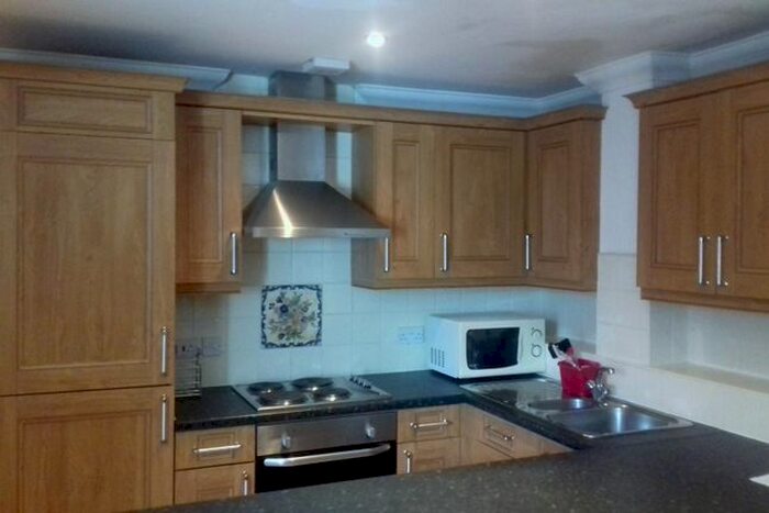 2 Bedroom Flat To Rent In The Walk, Roath, Cardiff, CF24