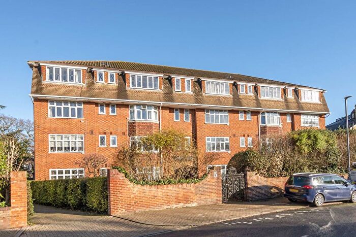 1 Bedroom Flat For Sale In Inner Park Road, Southfields, London, SW19