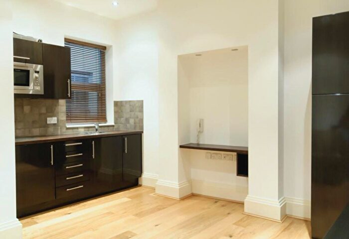 Studio To Rent In Inglewood Mansions, West End Lane, West Hampstead, London, NW6