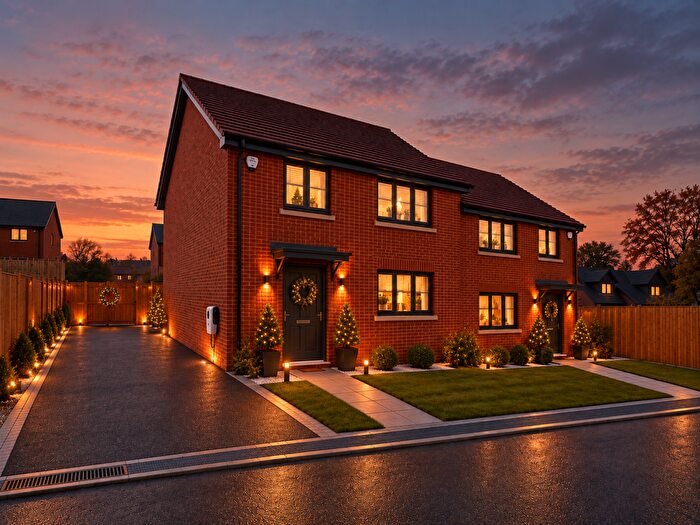 3 Bedroom Semi-Detached House For Sale In Hougton Regis, Hougton Regis, Hougton Regis, LU5