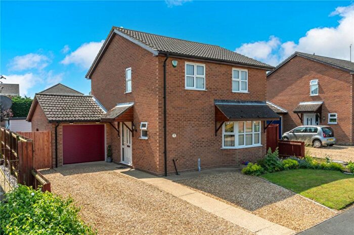 3 Bedroom Detached House For Sale In Cedar Drive, Bourne, Lincolnshire, PE10