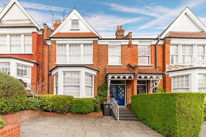 4 Bedroom Terraced House To Rent In Alexandra Park Road London, N10