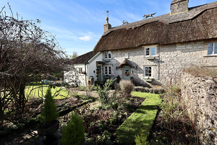 2 Bedroom Character Property For Sale In The Folly, Chewton Mendip, BA3