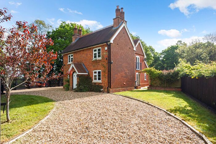 4 Bedroom Detached House For Sale In Winchester Road, Newbury, RG20