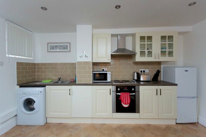 1 Bedroom Studio To Rent In Vinery Mount, Leeds, LS9