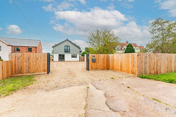 5 Bedroom Detached House To Rent In Watton Road, Hingham, NR9