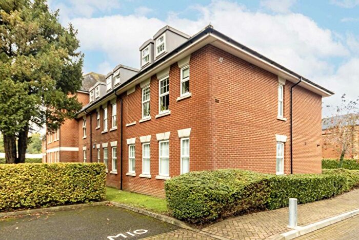 3 Bedroom Flat To Rent In Queen Alexandras Way, Epsom, KT19