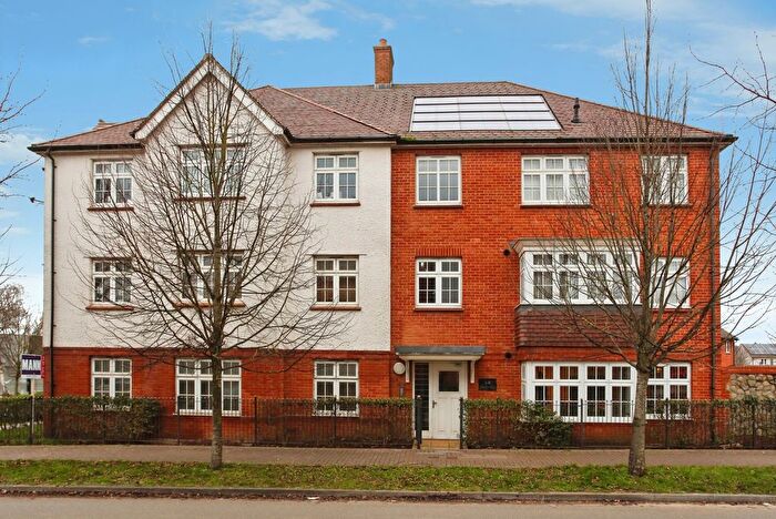 1 Bedroom Flat For Sale In Cobnut Avenue, Maidstone, Kent, ME15