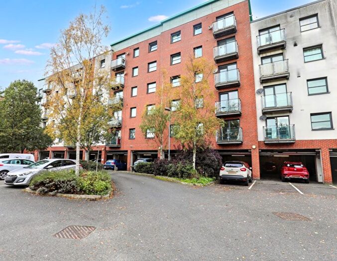 2 Bedroom Flat For Sale In Lower Hall Street, St. Helens, WA10