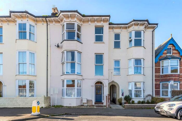 2 Bedroom Flat To Rent In Glamis Street, Bognor Regis, PO21
