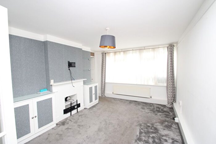 1 Bedroom Flat To Rent In Academy Gardens, Croydon, CR0