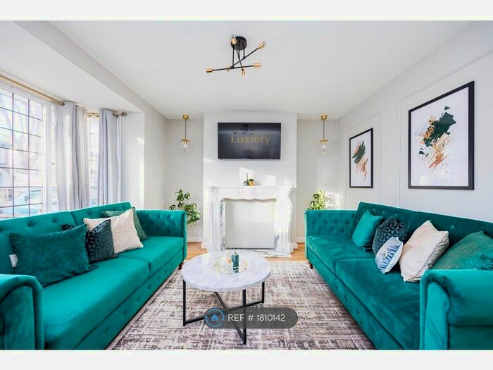 3 Bedroom Terraced House To Rent In Cambridge Road, Southend-On-Sea, SS1