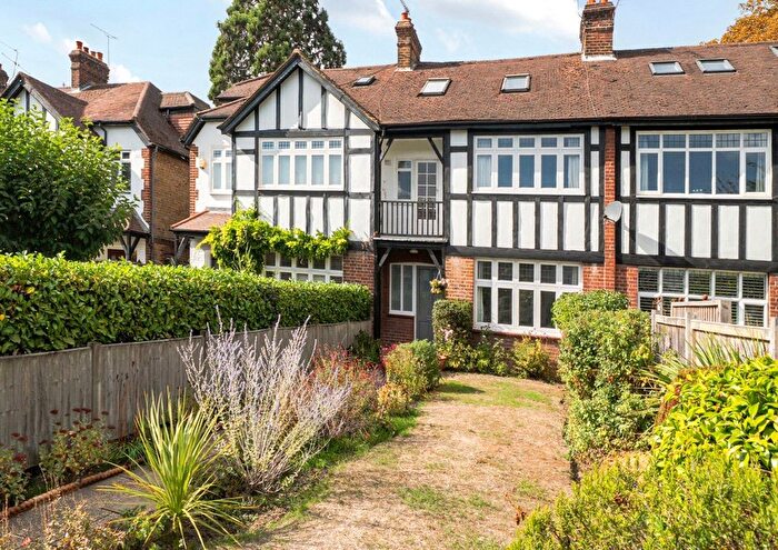 4 Bedroom Terraced House For Sale In Park Road, Teddington, TW11