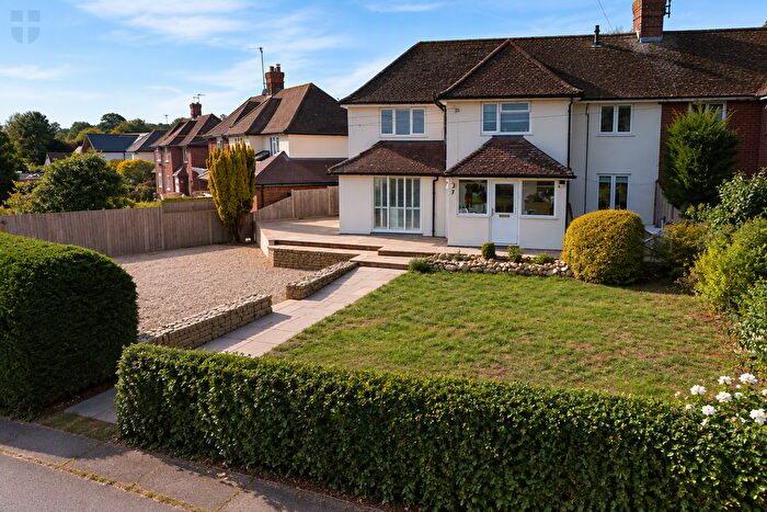 3 Bedroom Semi-Detached House For Sale In Upton Road, Upton, HP17