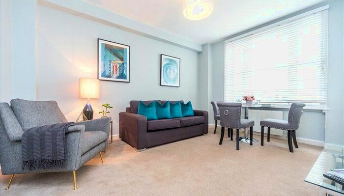 1 Bedroom Flat To Rent In Hill Street, London, W1J