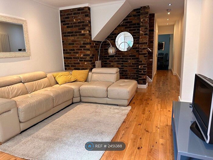 3 Bedroom Maisonette To Rent In Maida Vale, London, W9