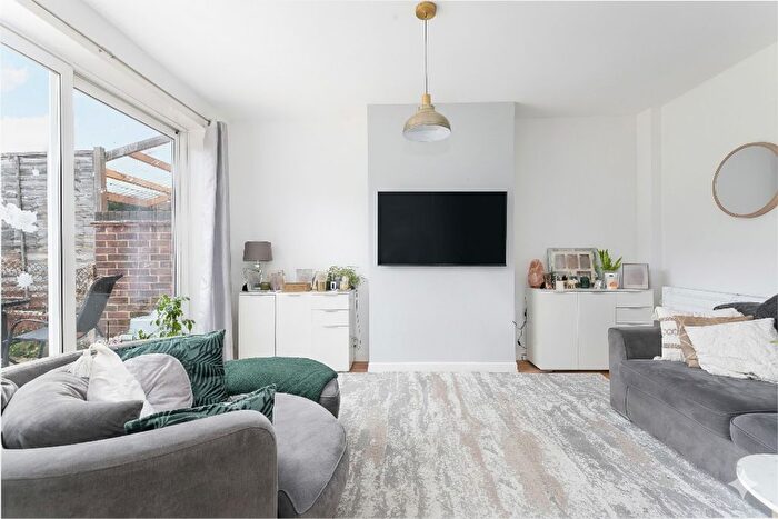 3 Bedroom End Terrace House For Sale In Truslove Road, West Norwood, London, SE27