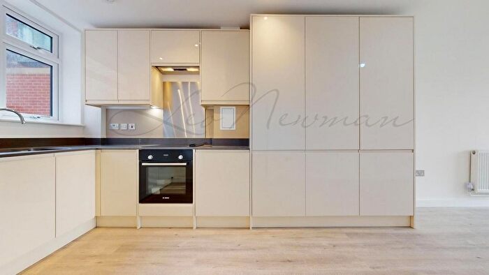 2 Bedroom Flat To Rent In Caroline Street, Limehouse, London, E1