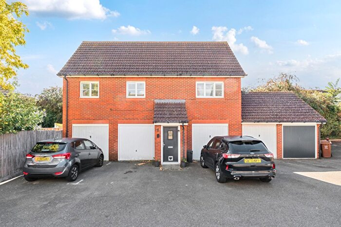 2 Bedroom Flat For Sale In Tenor Drive, Hoo, Rochester, ME3