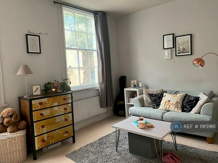 Studio To Rent In Royal College Street, London, NW1