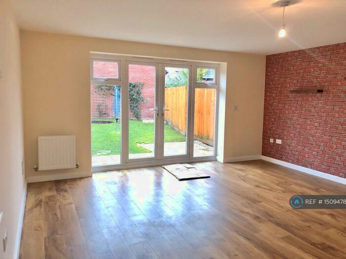 3 Bedroom Semi-Detached House To Rent In Edging Lane, Buckingham Industrial Estate, Buckingham, MK18
