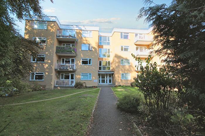 2 Bedroom Flat For Sale In Cheyne Court, Surrey Road, BH4