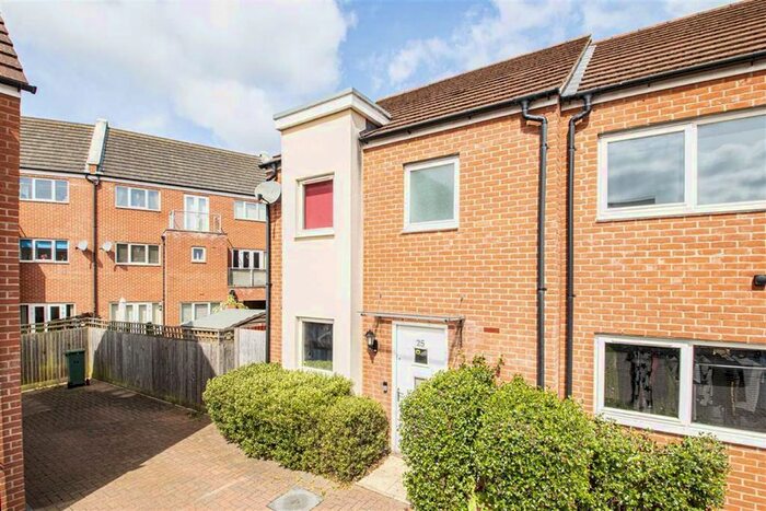 3 Bedroom End Of Terrace House To Rent In Eaton Hall Crescent, Broughton, Milton Keynes, MK10