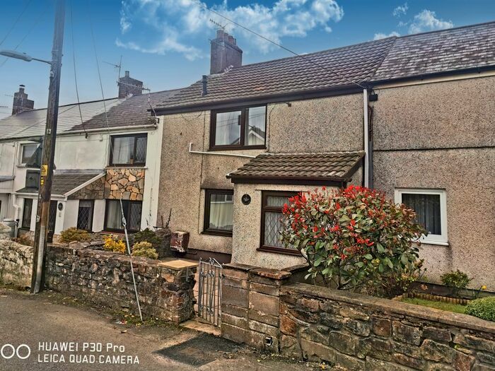 3 Bedroom Cottage For Sale In Crown Road, Kenfig Hi;;, CF33