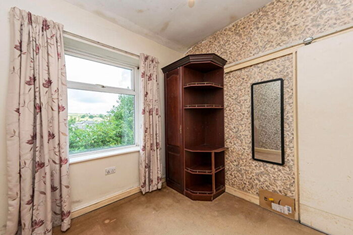 3 Bedroom Terraced House For Sale In Station Terrace, Skelmanthorpe, HD8