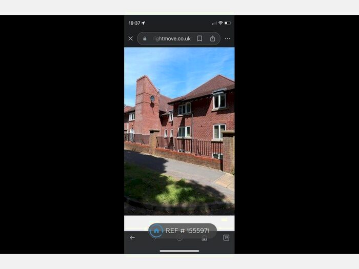 2 Bedroom Flat To Rent In Mountside, Scarborough, YO11