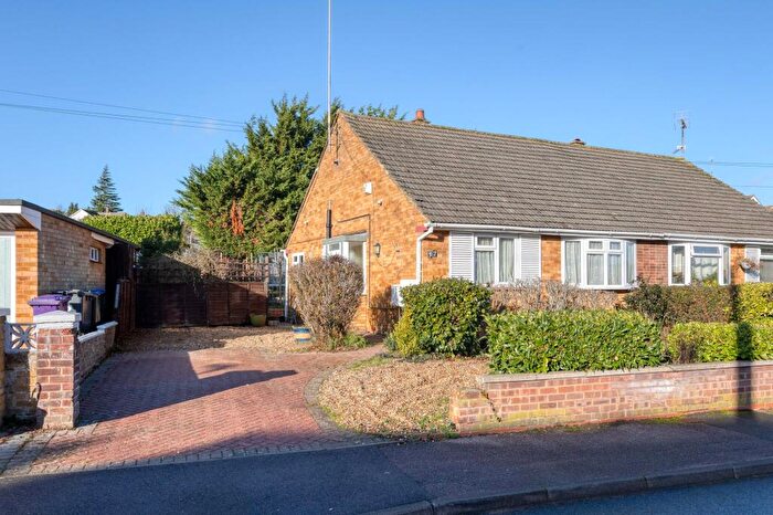 2 Bedroom Bungalow For Sale In Oakfield Avenue, Hitchin, SG4
