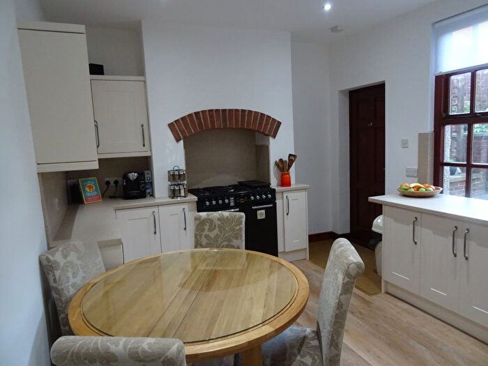 2 Bedroom Cottage To Rent In Malt Kiln Croft, Sandal, Wakefield, WF2