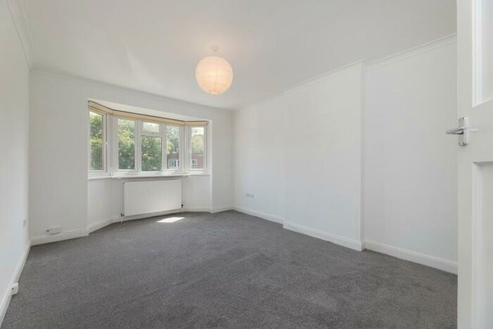 2 Bedroom Flat To Rent In Tufnell Park Road, London, N7