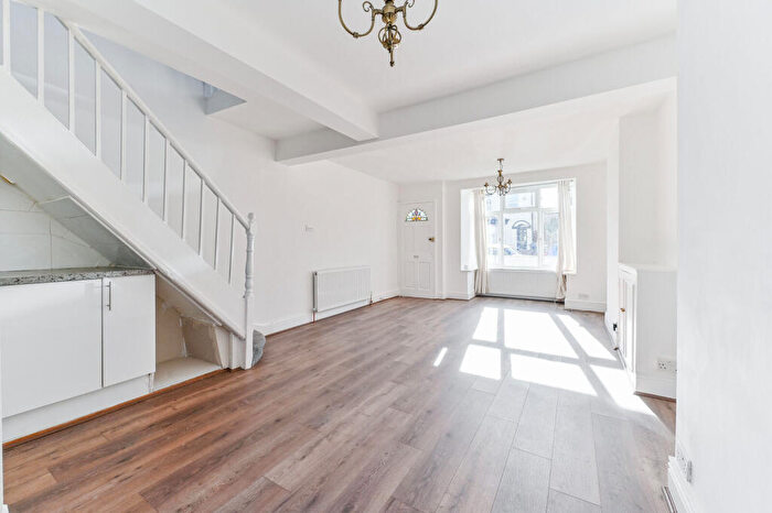 2 Bedroom House To Rent In Livingstone Road, Thornton Heath, , Thornton Heath, CR7