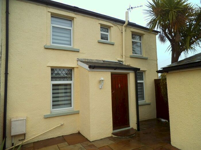 3 Bedroom Cottage To Rent In Pen-Yr-Heol, Bridgend, CF31