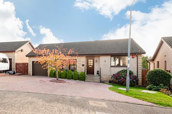 2 Bedroom Detached Bungalow For Sale In Meadow Park, Kennoway, KY8