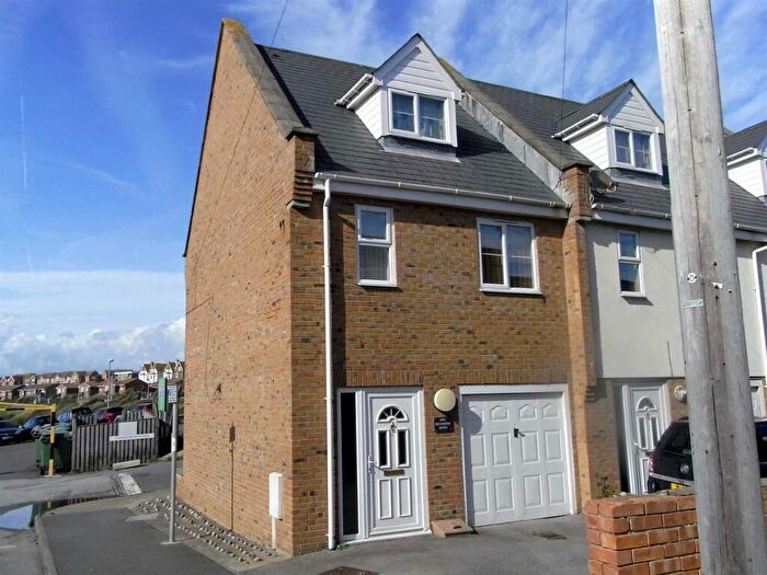 3 Bedroom End Of Terrace House To Rent In Richmond Mews, Seaford, BN25