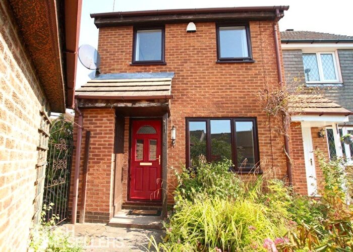 3 Bedroom Terraced House For Sale In Shenington Way, Oakwood, Derby, Derbyshire, DE21