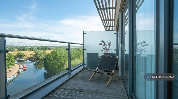 1 Bedroom Penthouse To Rent In Essex Wharf, London, E5