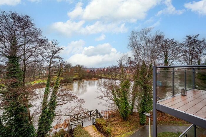 2 Bedroom Apartment For Sale In Hornbeam Place, Arborfield Green, Reading, Berkshire, RG2