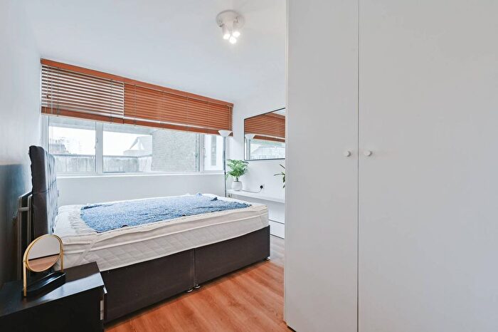 1 Bedroom Flat To Rent In Macklin Street, Covent Garden, London, WC2B