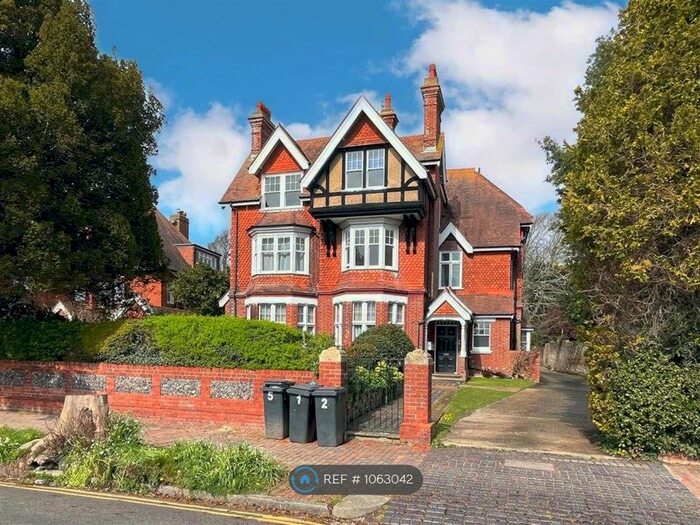 3 Bedroom Flat To Rent In Denton Road, Eastbourne, BN20