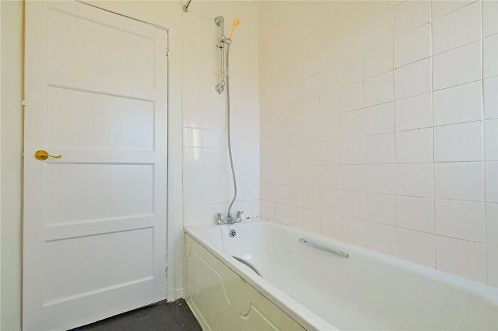 2 Bedroom Apartment To Rent In Lime Avenue, Oswaldtwistle, BB5