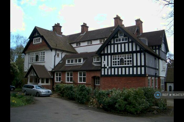 1 Bedroom Flat To Rent In Tower Road, Hindhead, GU26