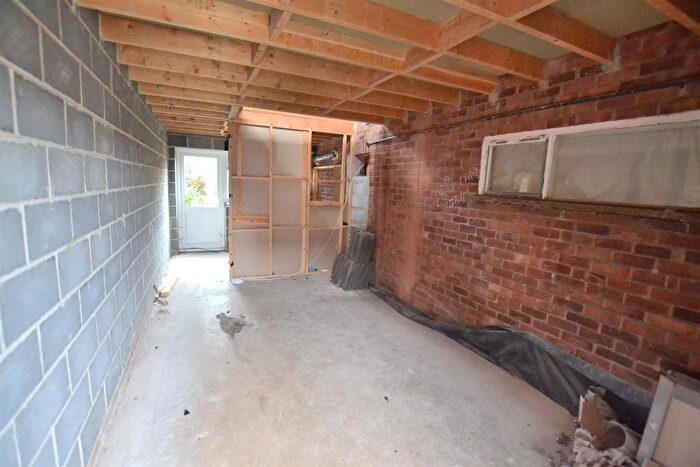 3 Bedroom Semi-Detached House For Sale In Wards Crescent, Sileby, Loughborough, LE12