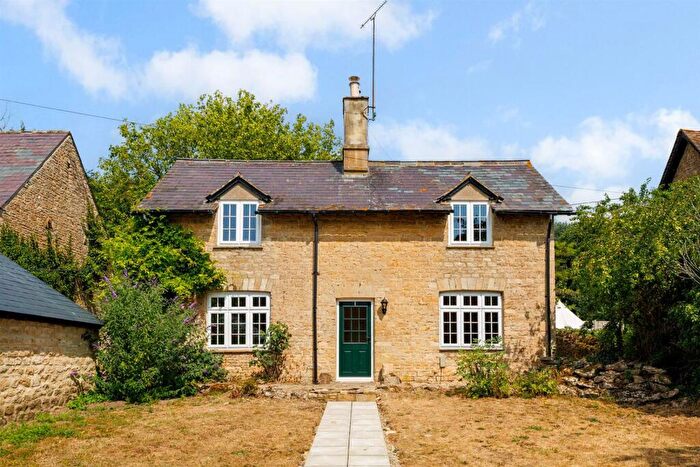 3 Bedroom House To Rent In Dean, Chipping Norton, OX7