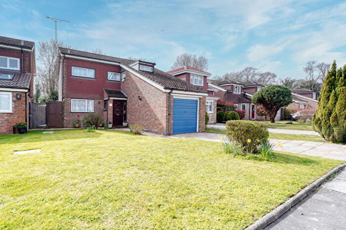 3 Bedroom Detached House For Sale In Oleander Close, Orpington, BR6