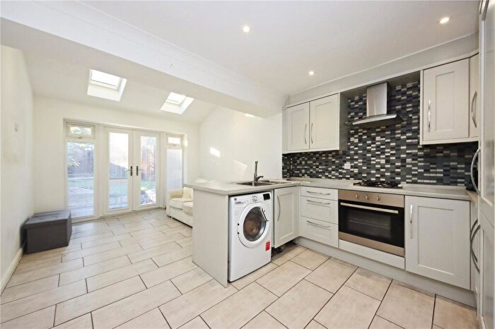 3 Bedroom Terraced House For Sale In Palatine Place, Dunston, Gateshead, NE11