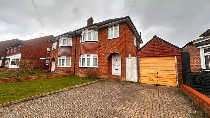 3 Bedroom Semi Detached House For Sale In Hazelmere Close, Feltham, TW14